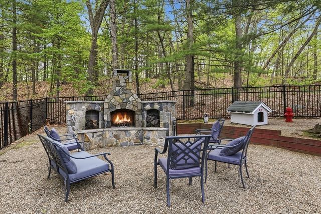 6 Packard Street, Woburn, MA 01801