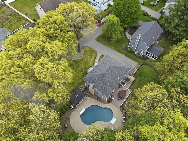 6 Packard Street, Woburn, MA 01801