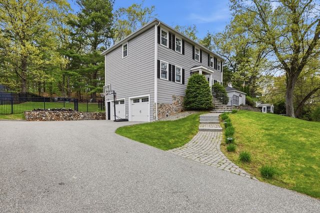 6 Packard Street, Woburn, MA 01801