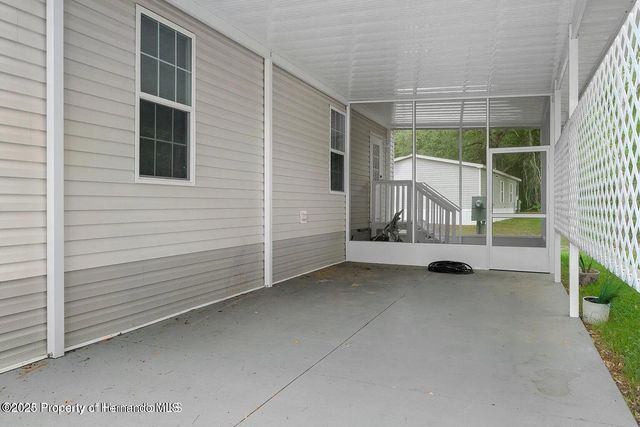 18059 Carrolwood Drive, Brooksville, FL 34604