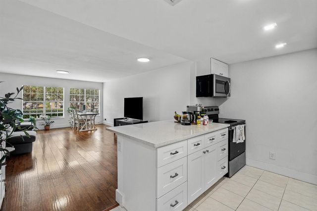 6283 La Costa Drive E, Boca Raton, FL 33433