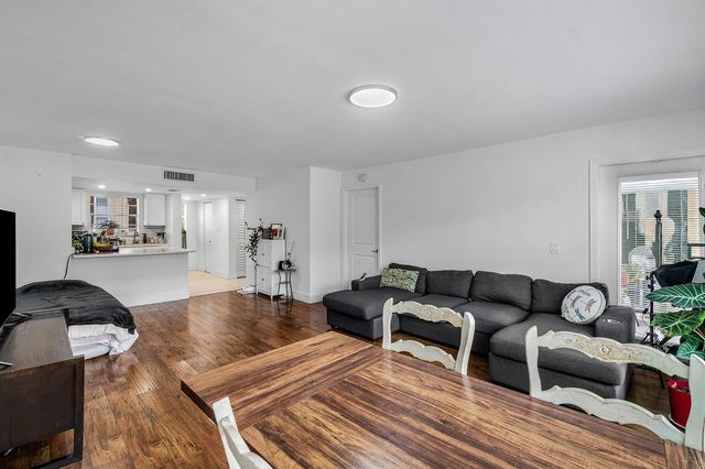 6283 La Costa Drive E, Boca Raton, FL 33433