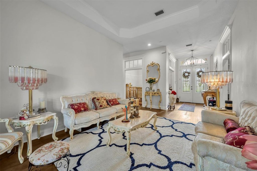 Image 16 of property listing at 13536 SUNSET LAKES CIRCLE, Winter Garden, FL 34787