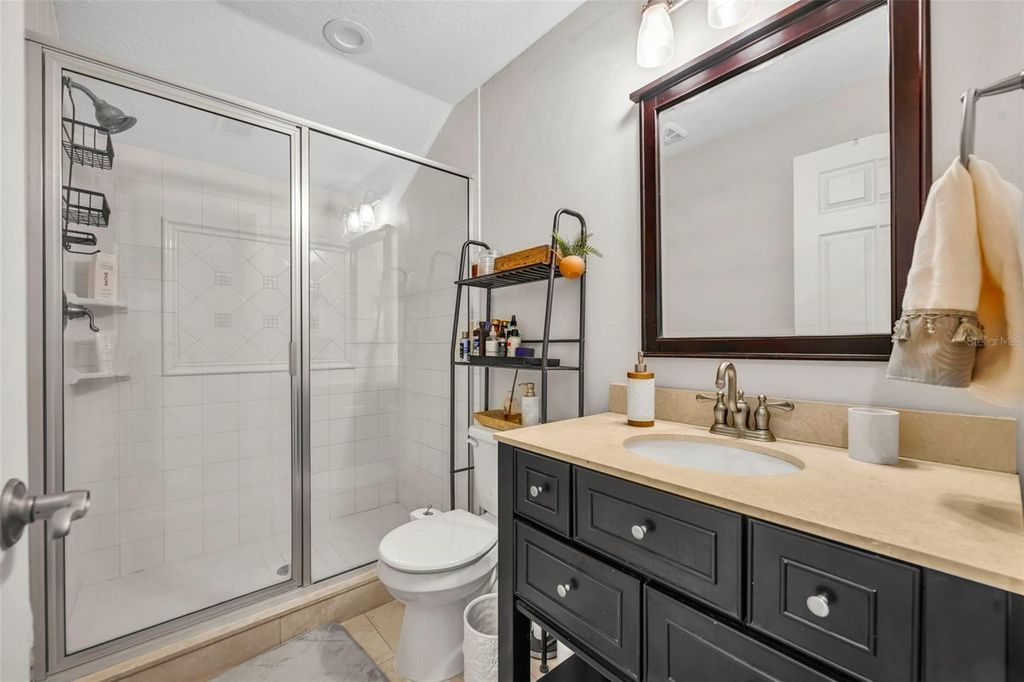 Image 43 of property listing at 13536 SUNSET LAKES CIRCLE, Winter Garden, FL 34787