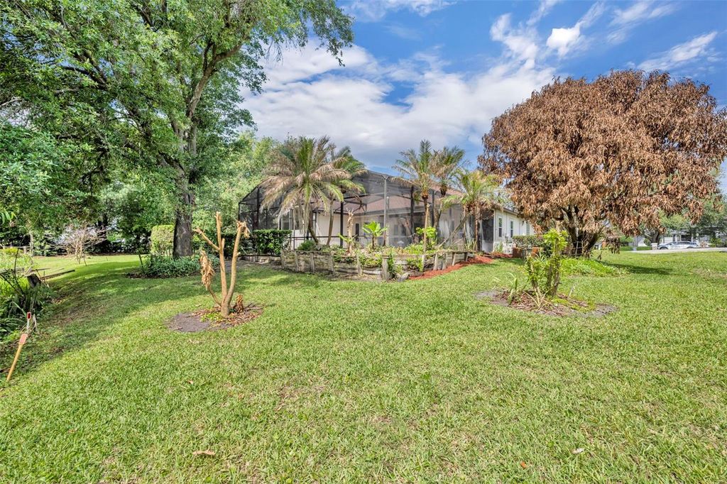 Image 53 of property listing at 13536 SUNSET LAKES CIRCLE, Winter Garden, FL 34787