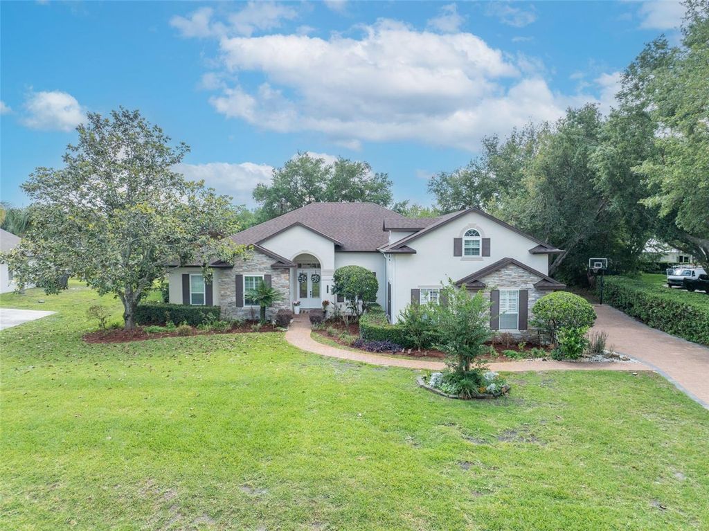 Image 57 of property listing at 13536 SUNSET LAKES CIRCLE, Winter Garden, FL 34787