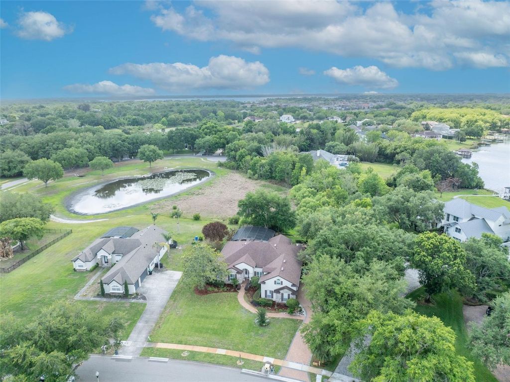 Image 61 of property listing at 13536 SUNSET LAKES CIRCLE, Winter Garden, FL 34787