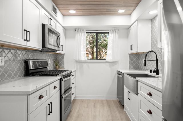 5504 Kings Highway, Austin, TX 78745