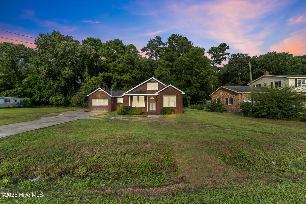 498 New Road, Elizabeth City, NC 27909