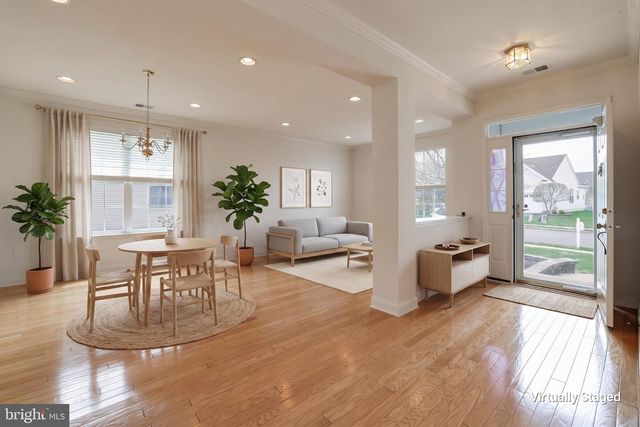 30 SILVER LAKE DR, Barnegat, NJ 08005