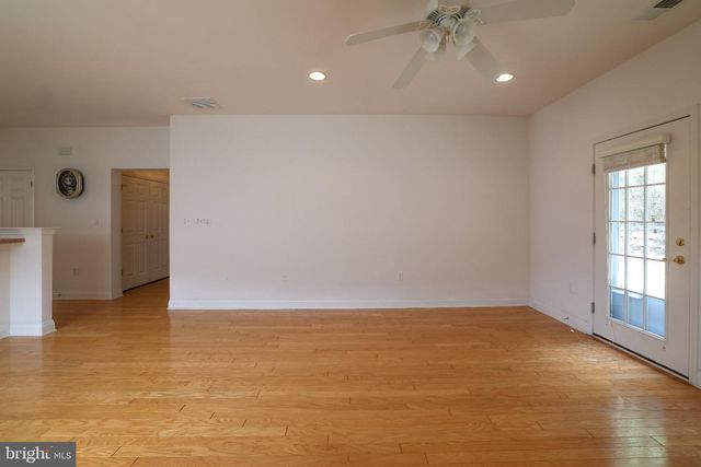 30 SILVER LAKE DR, Barnegat, NJ 08005