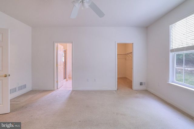 30 SILVER LAKE DR, Barnegat, NJ 08005