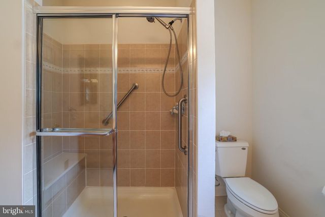 30 SILVER LAKE DR, Barnegat, NJ 08005