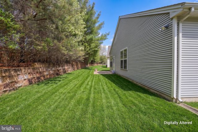 30 SILVER LAKE DR, Barnegat, NJ 08005