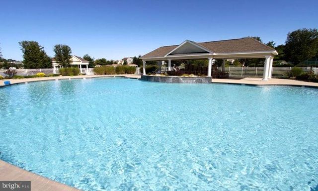 30 SILVER LAKE DR, Barnegat, NJ 08005