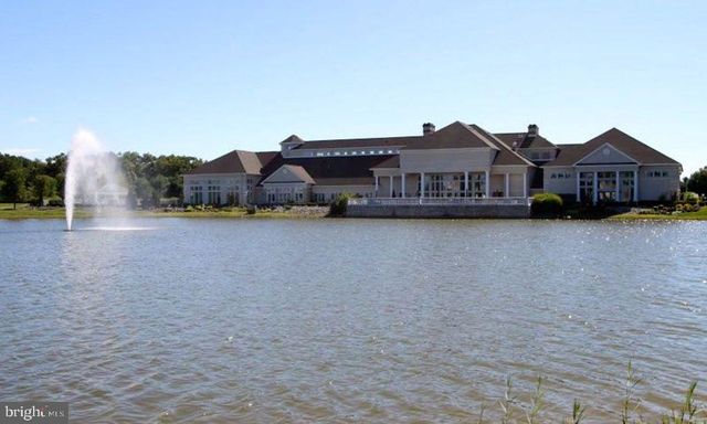 30 SILVER LAKE DR, Barnegat, NJ 08005