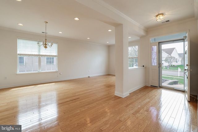 30 SILVER LAKE DR, Barnegat, NJ 08005