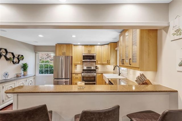 1525 BEND CREEK Court, Atlanta, GA 30338