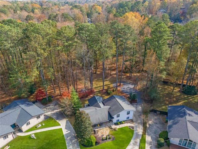 1525 BEND CREEK Court, Atlanta, GA 30338