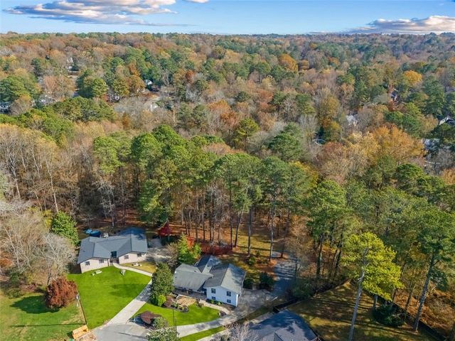 1525 BEND CREEK Court, Atlanta, GA 30338