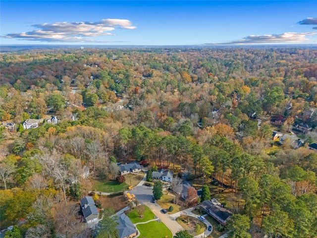 1525 BEND CREEK Court, Atlanta, GA 30338