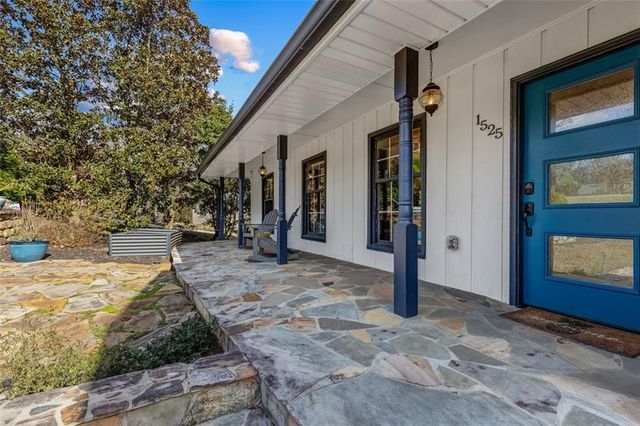 1525 BEND CREEK Court, Atlanta, GA 30338