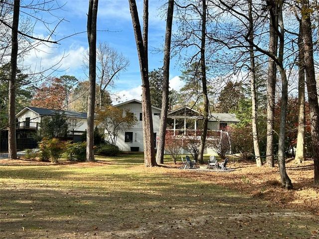 1525 BEND CREEK Court, Atlanta, GA 30338