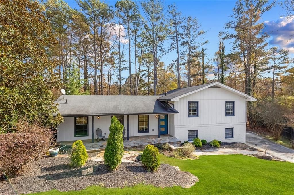 1525 BEND CREEK Court, Atlanta, GA 30338