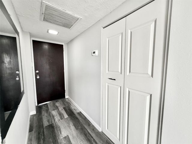 2016 Main Street 2204, Houston, TX 77002