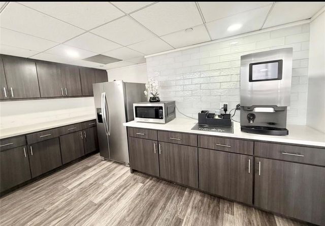2016 Main Street 2204, Houston, TX 77002