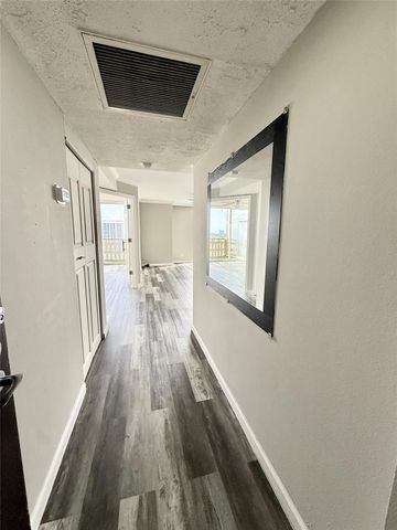 2016 Main Street 2204, Houston, TX 77002
