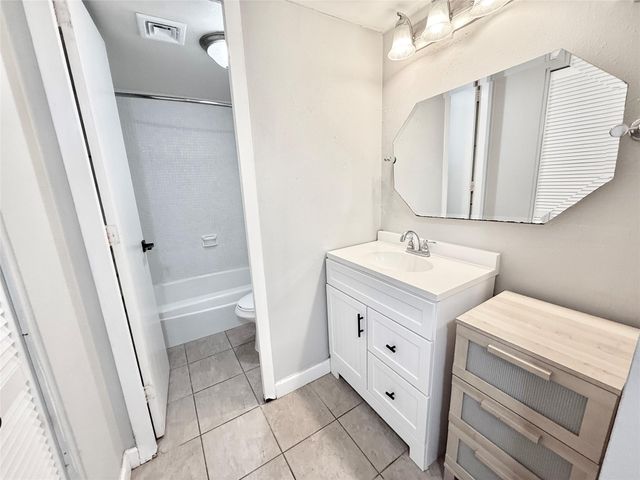 2016 Main Street 2204, Houston, TX 77002