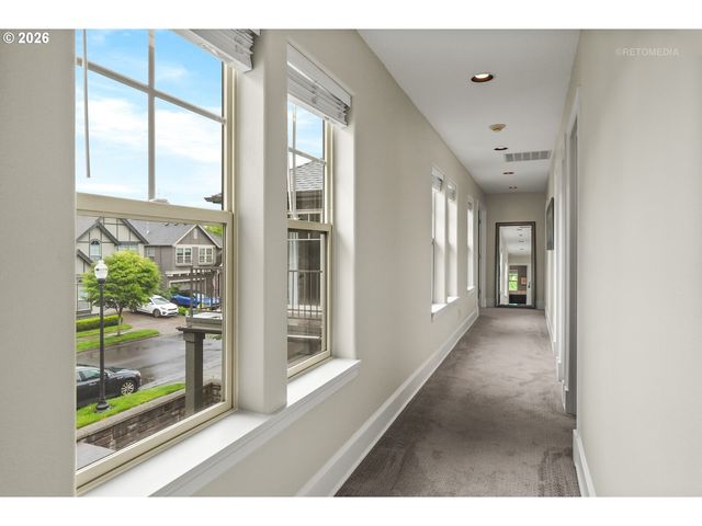 17265 Sw SONNET Way, King City, OR 97224