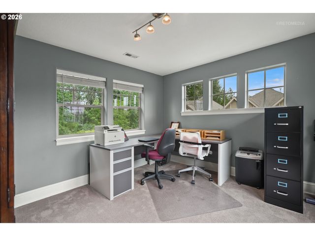 17265 Sw SONNET Way, King City, OR 97224