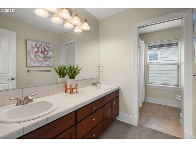 17265 Sw SONNET Way, King City, OR 97224