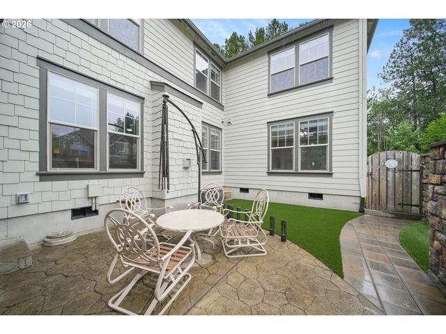 17265 Sw SONNET Way, King City, OR 97224