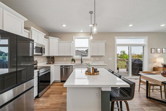 2590 SE Integra Avenue, West Des Moines, IA 50265