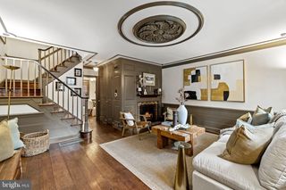 201 DELANCEY ST, Philadelphia, PA 19106