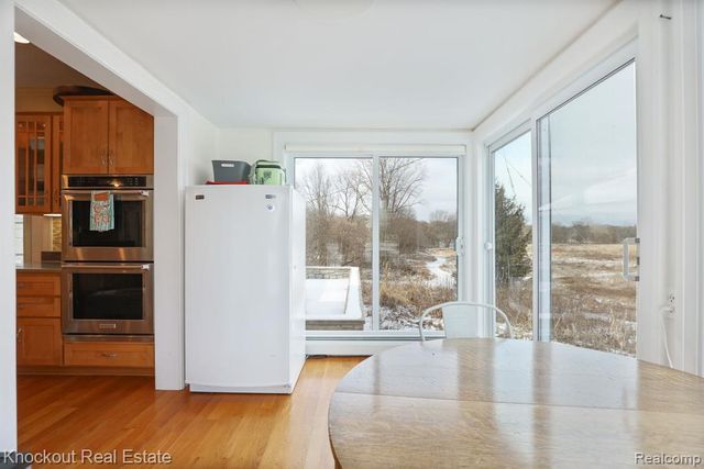 5383 Riverview Drive, Bridgeport, MI 48722