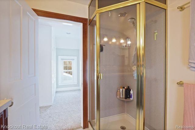 5383 Riverview Drive, Bridgeport, MI 48722