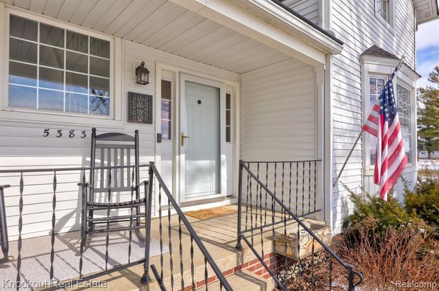 5383 Riverview Drive, Bridgeport, MI 48722