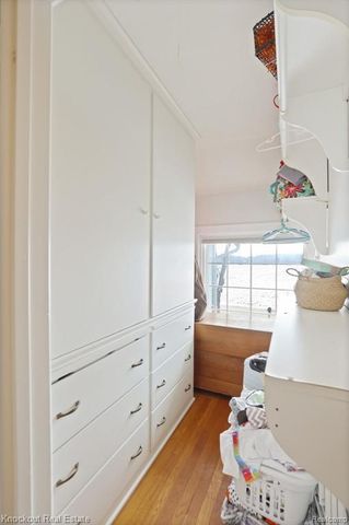 5383 Riverview Drive, Bridgeport, MI 48722