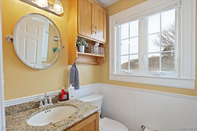 5383 Riverview Drive, Bridgeport, MI 48722