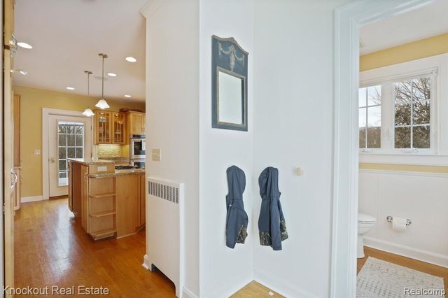 5383 Riverview Drive, Bridgeport, MI 48722