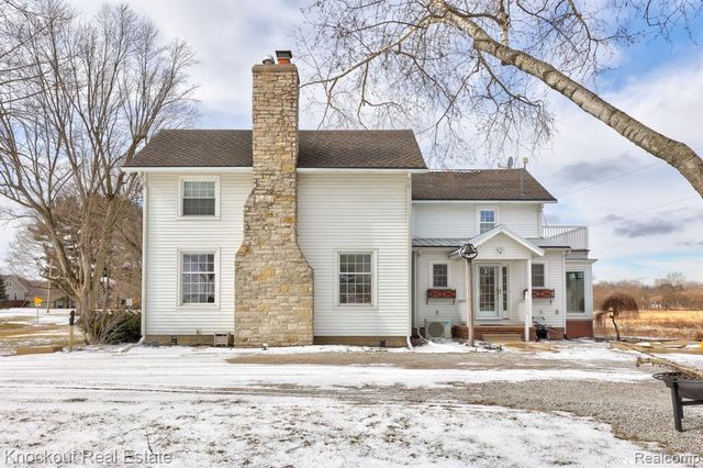 5383 Riverview Drive, Bridgeport, MI 48722