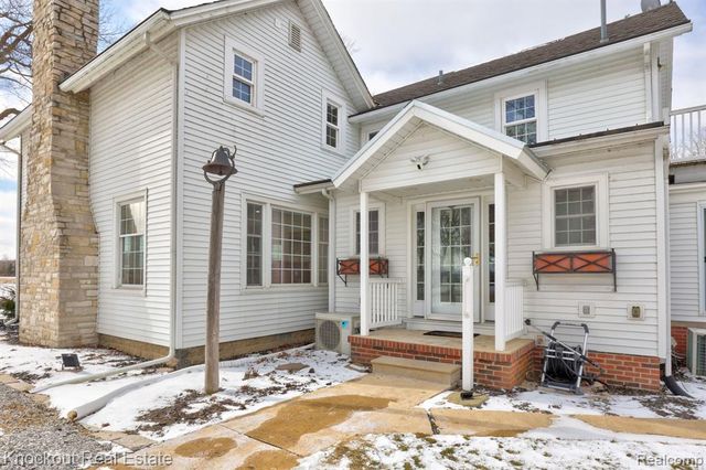 5383 Riverview Drive, Bridgeport, MI 48722