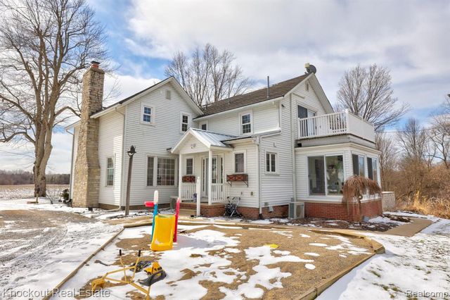 5383 Riverview Drive, Bridgeport, MI 48722