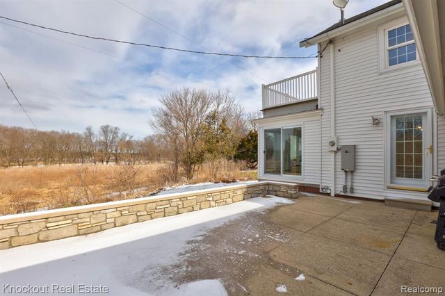 5383 Riverview Drive, Bridgeport, MI 48722