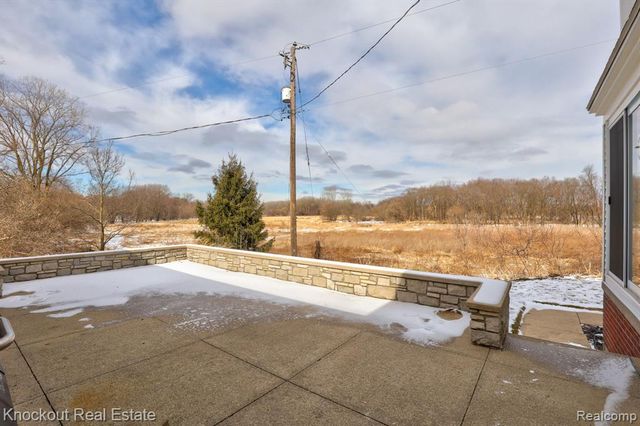 5383 Riverview Drive, Bridgeport, MI 48722