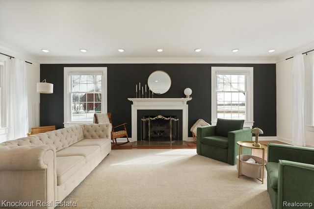 5383 Riverview Drive, Bridgeport, MI 48722